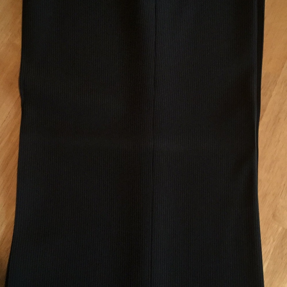 Antonio Melani pin stripe matching suit set Size 4 - Picture 3 of 8